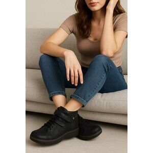 New Wolky Ladies Moto Strappy Boots Size 37 Black Metal